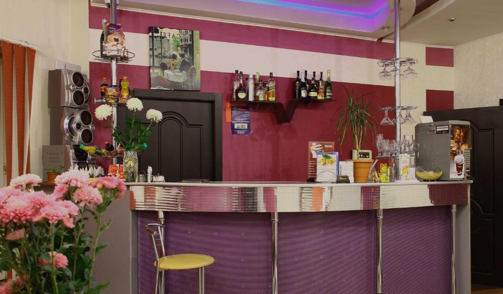 Hotel Miami Kharkiv Bagian luar foto