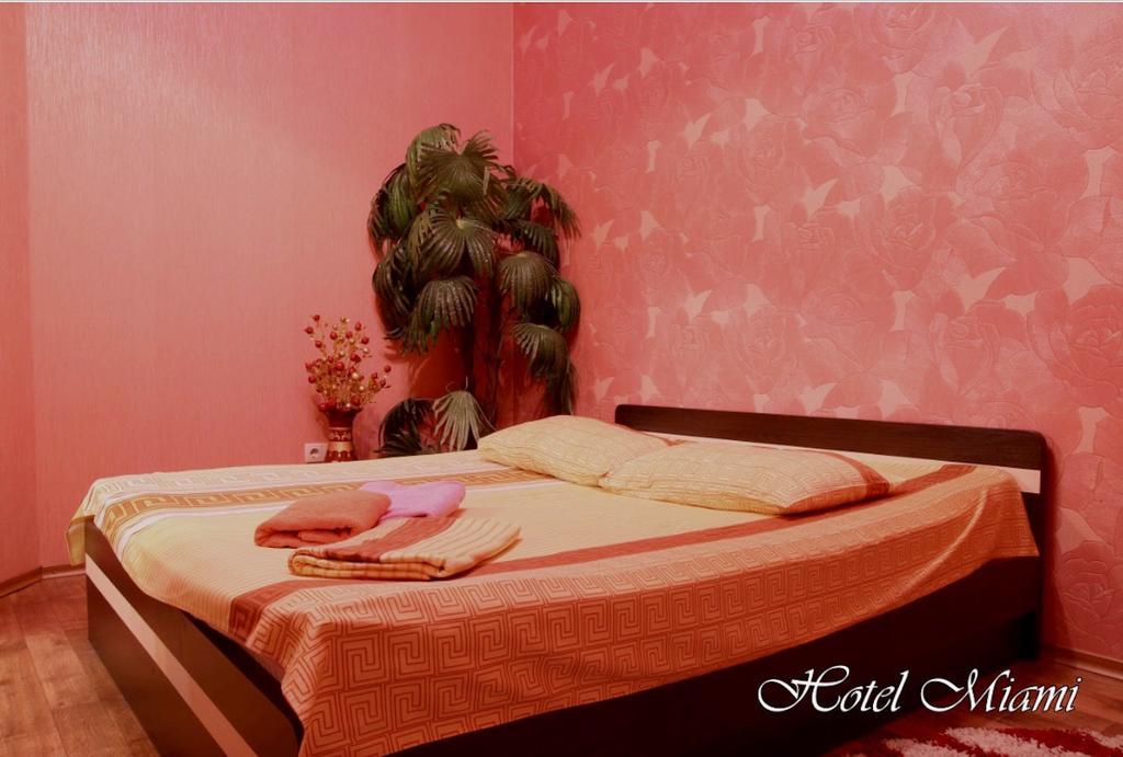 Hotel Miami Kharkiv Bagian luar foto