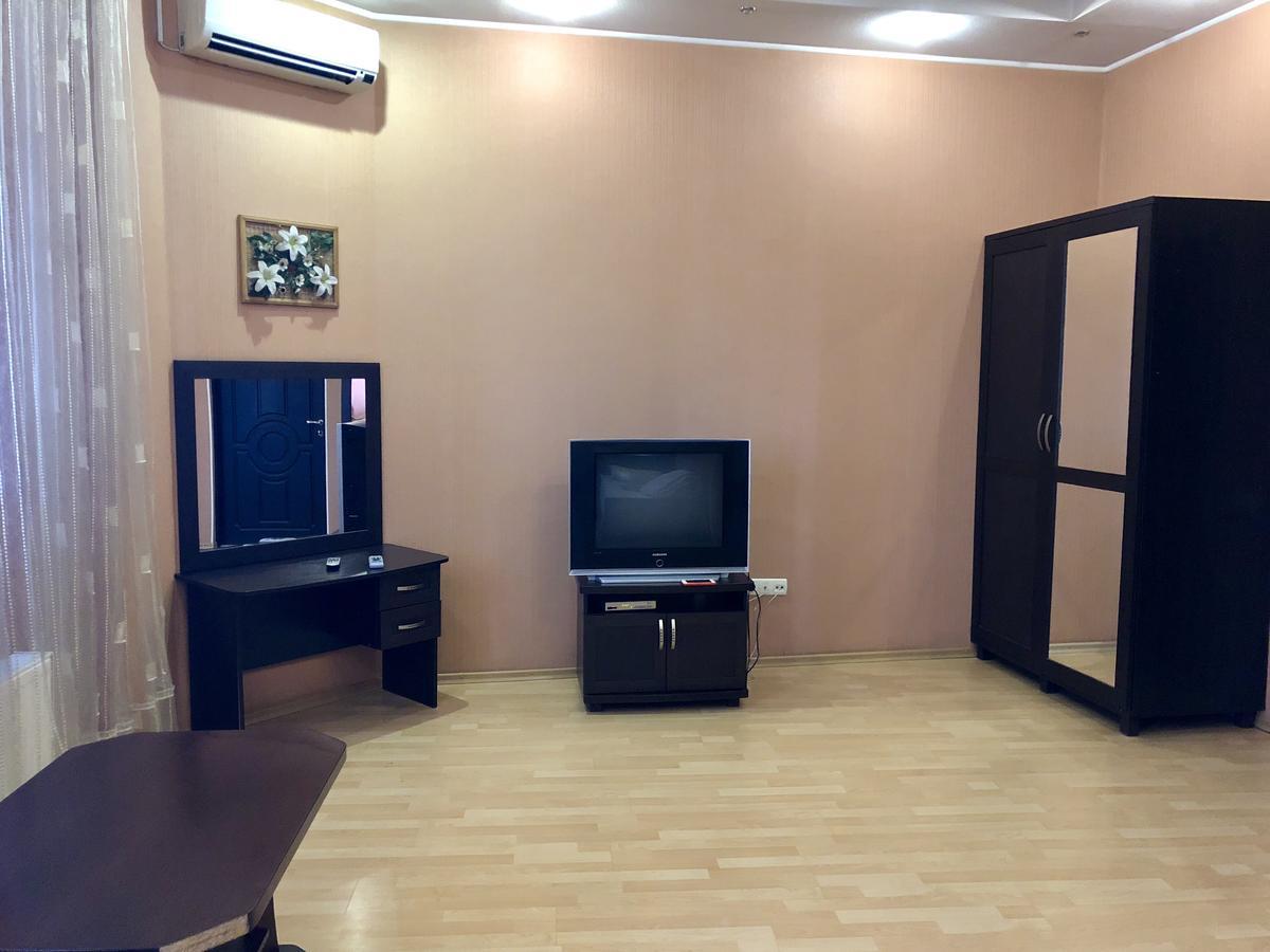 Hotel Miami Kharkiv Bagian luar foto