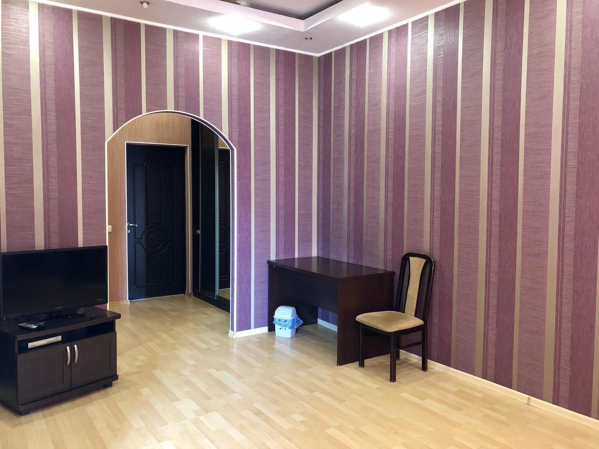 Hotel Miami Kharkiv Bagian luar foto